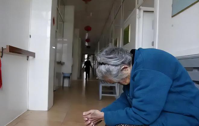 会面临5个难题个个都很严峻有你吗？麻将胡了试玩60、70后老人马上(图8)